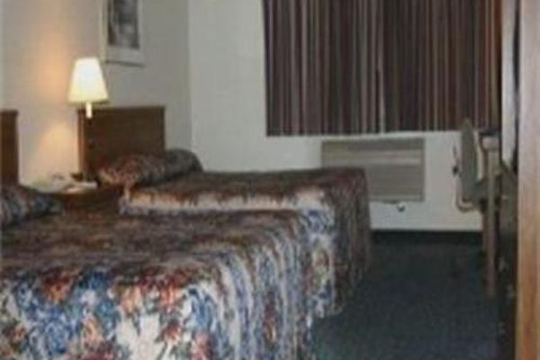 Holiday Inn Express & Suites TULARE (Tulare)